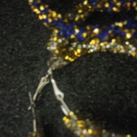 ACCESSORIES/EARRINGS - Picture 4 of 4